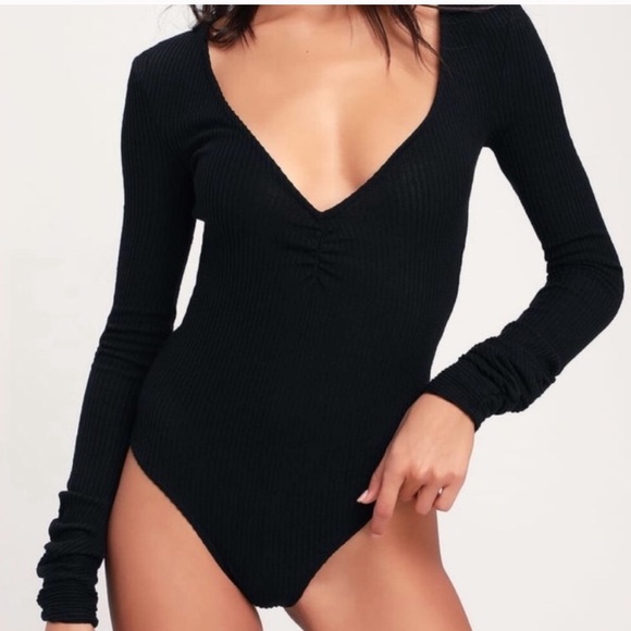 Free People Tops - Free People deep V bodysuit! 🖤